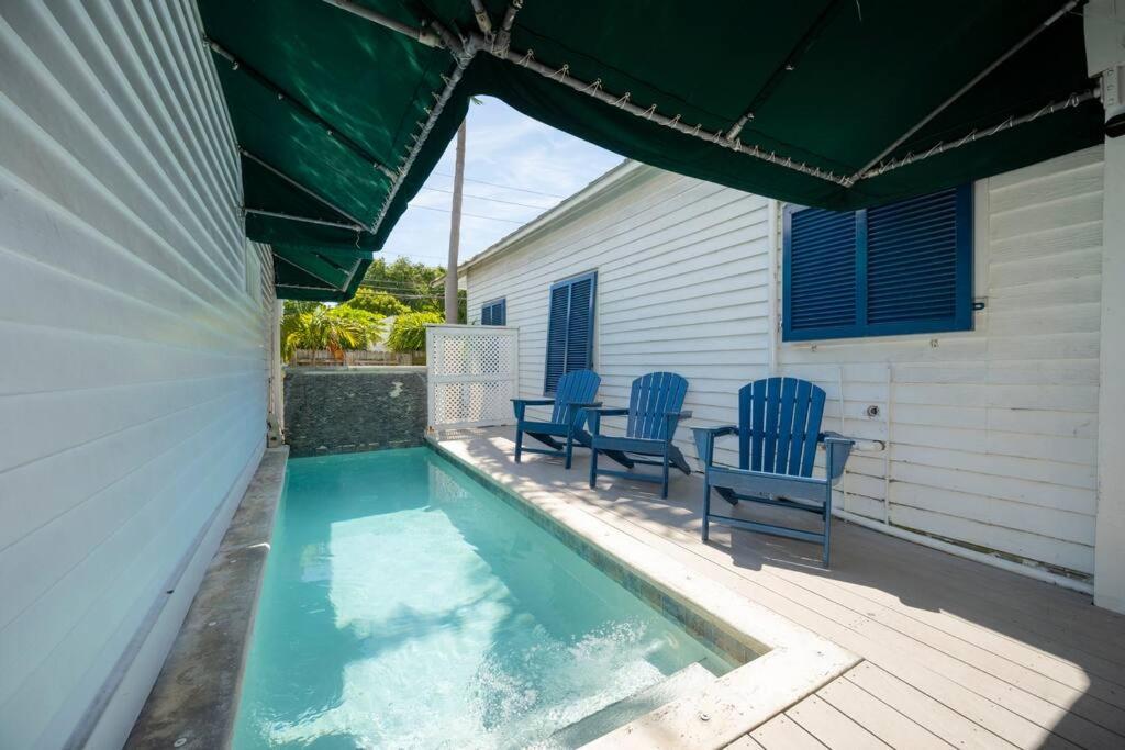 Just Steps To Duval- Sleeps 10- Heated Pool House Villa Key West Exterior photo