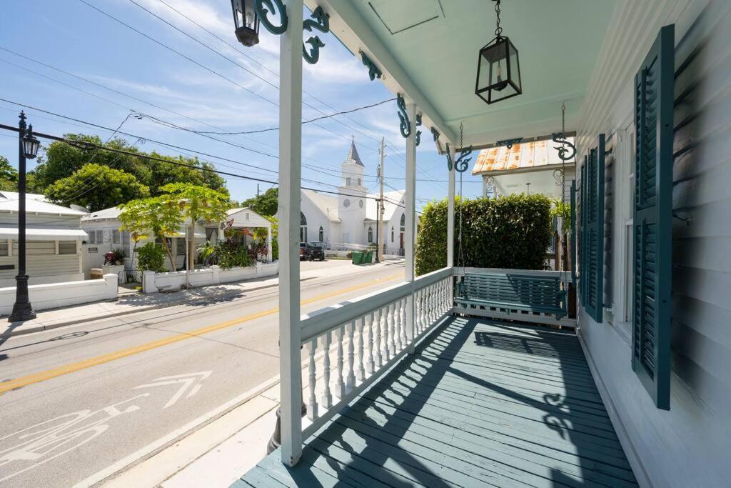 Just Steps To Duval- Sleeps 10- Heated Pool House Villa Key West Exterior photo