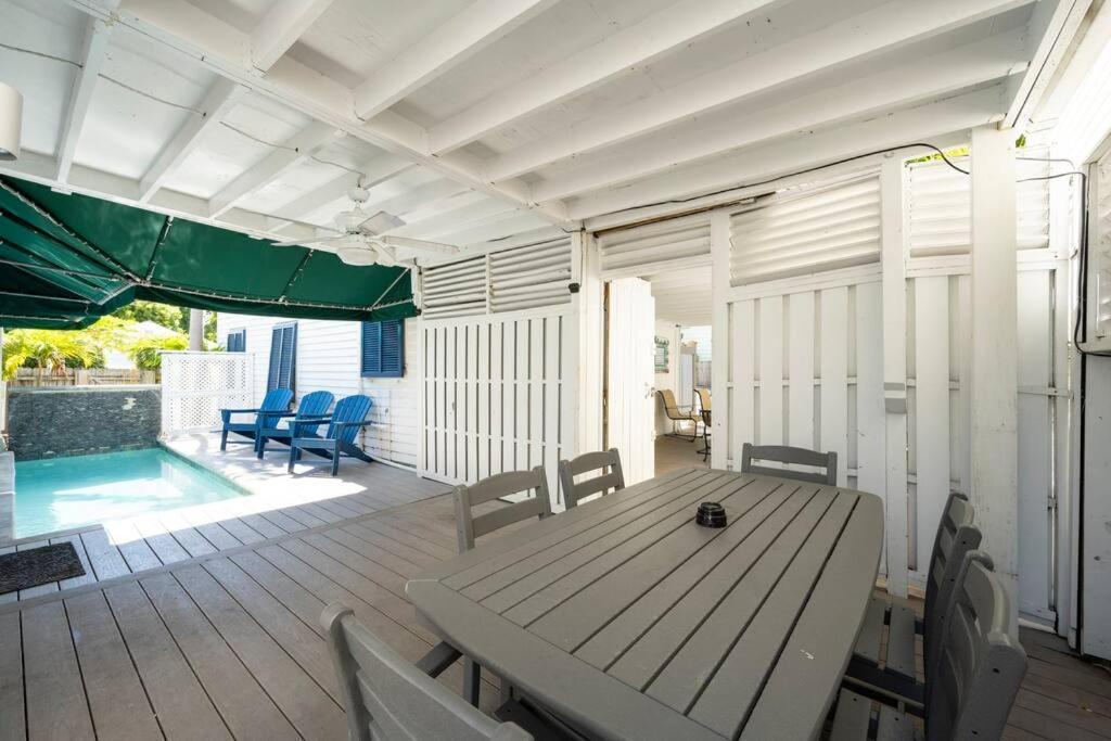 Just Steps To Duval- Sleeps 10- Heated Pool House Villa Key West Exterior photo